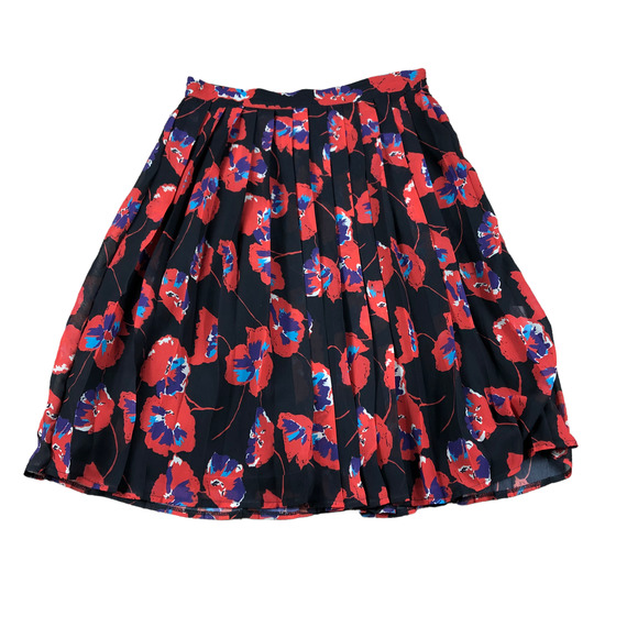MODCLOTH Skirt Poppies Floral Pleated A-Line Chiffon Size Small Black Red Boho - Picture 1 of 6